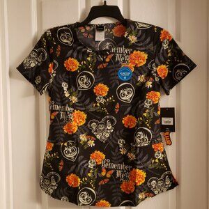 Disney Pixar Coco Scrub Top Day of the Dead Halloween Skull Shirt Small New NWT